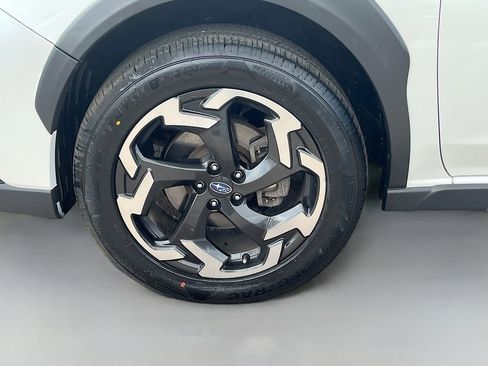 Used 2022 Subaru Crosstrek 2.5i Limited w/ Moonroof Package 2 AWD/4WD image 31