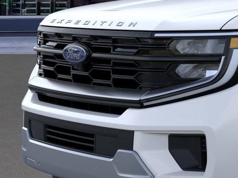 New 2026 Ford Expedition Platinum w/ Driver's Package image 17