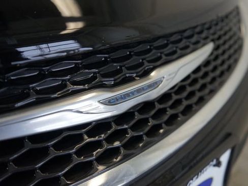 Used 2015 Chrysler 200 LX image 18