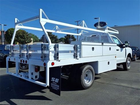 New 2025 Ford F350 XL image 3