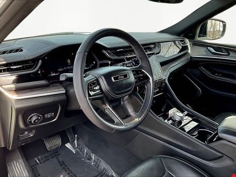 Used 2023 Jeep Grand Cherokee L Overland w/ Rear Seat Video Group I image 13