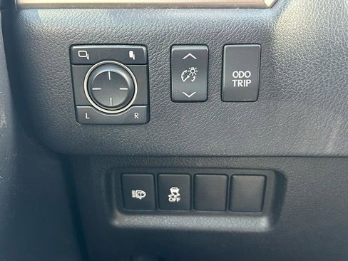 Used 2015 Lexus GX 460 w/ Premium Package image 14