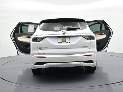 Used 2022 Buick Enclave Avenir w/ Avenir Technology Package AWD/4WD image 29