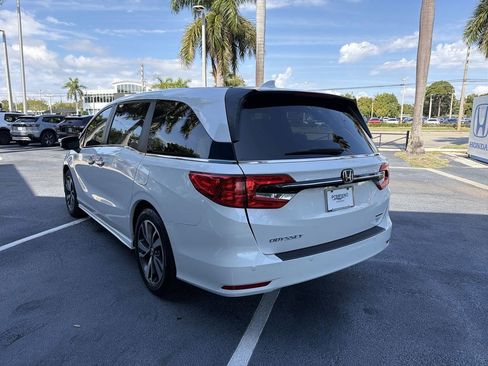 Certified 2024 Honda Odyssey Touring image 6