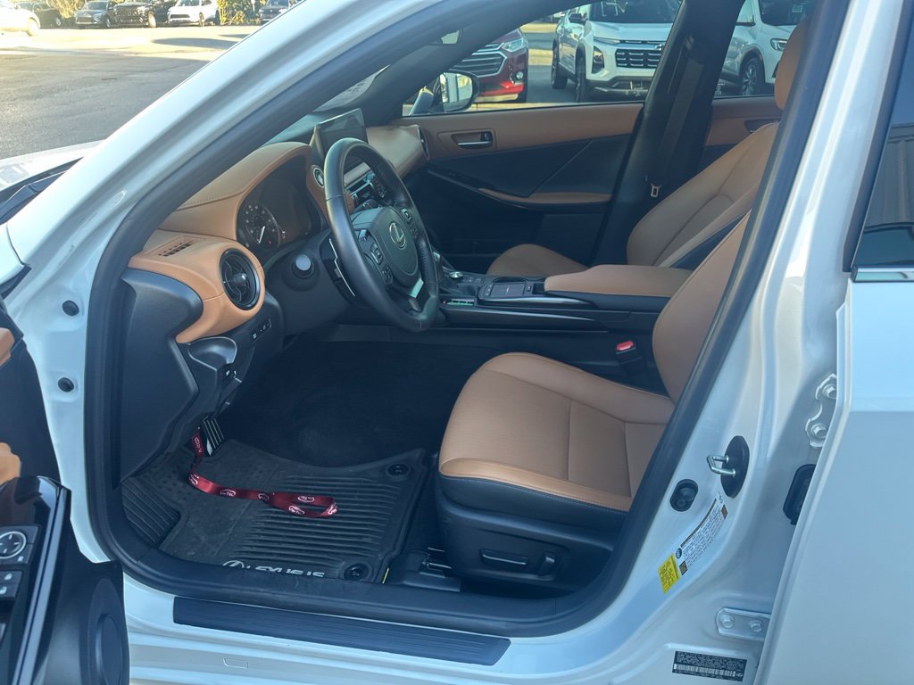 Used 2025 Lexus IS 350 F Sport w/ Navigation Package AWD/4WD image 5