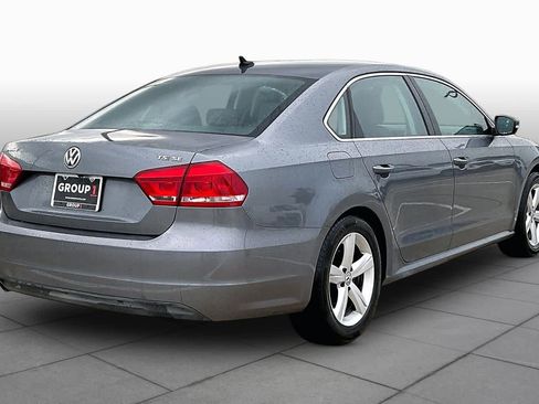 Used 2014 Volkswagen Passat 1.8T SE FWD image 8