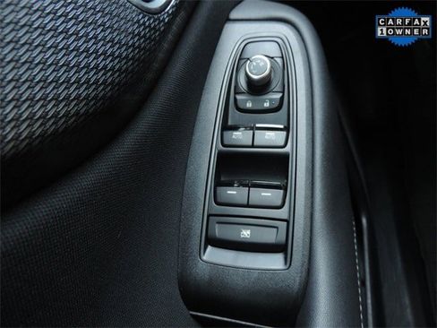 Used 2022 Subaru Outback Premium image 22