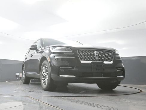 Used 2023 Lincoln Aviator AWD image 26