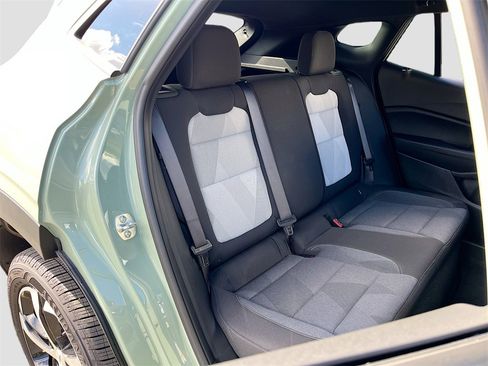 Used 2024 Chevrolet Trax RS w/ Driver Confidence Package image 25