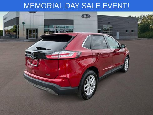 Used 2024 Ford Edge SEL AWD/4WD image 11