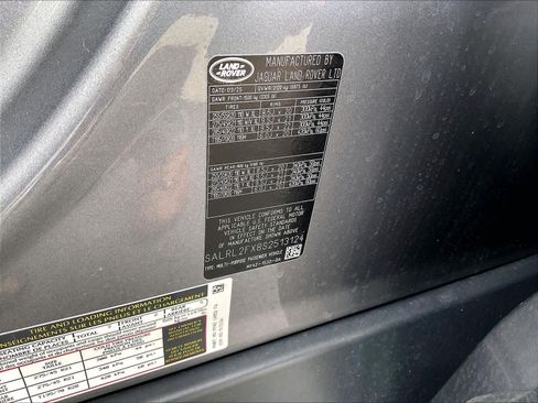 Used 2025 Land Rover Discovery Dynamic SE AWD/4WD image 33