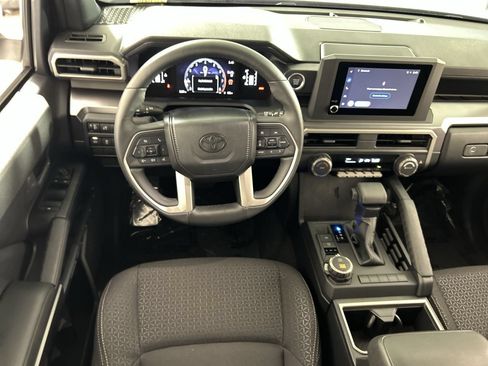 Used 2026 Toyota 4Runner SR5 AWD/4WD image 22