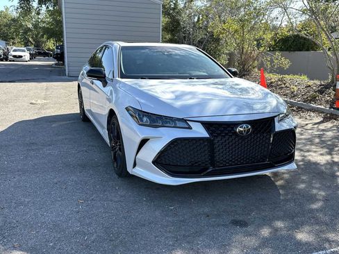 Used 2021 Toyota Avalon XSE FWD image 8
