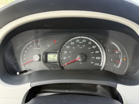 Used 2011 Toyota Sienna FWD image 21
