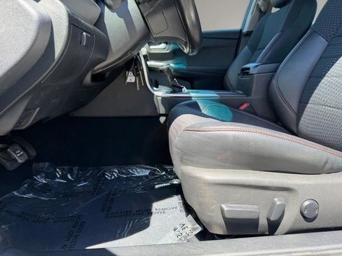 Used 2015 Toyota Camry SE FWD image 17