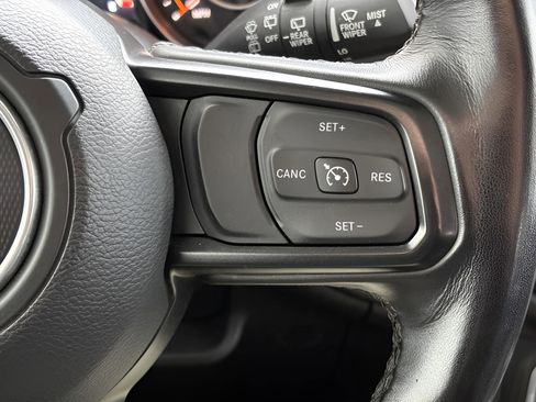 Used 2023 Jeep Wrangler Unlimited Sport image 24