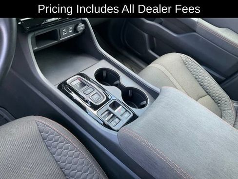 Used 2025 Honda Pilot Sport image 15