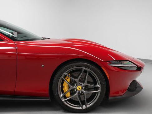 Certified 2023 Ferrari Roma RWD image 11