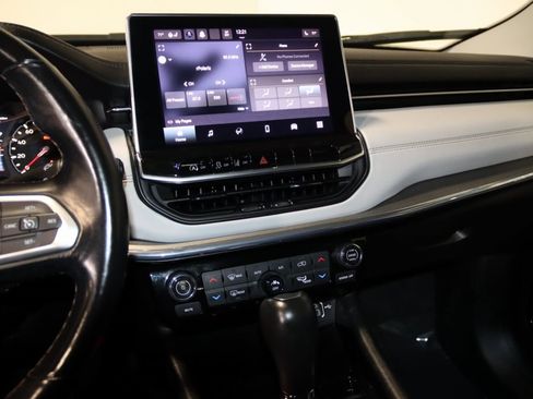 Used 2022 Jeep Compass Limited image 37