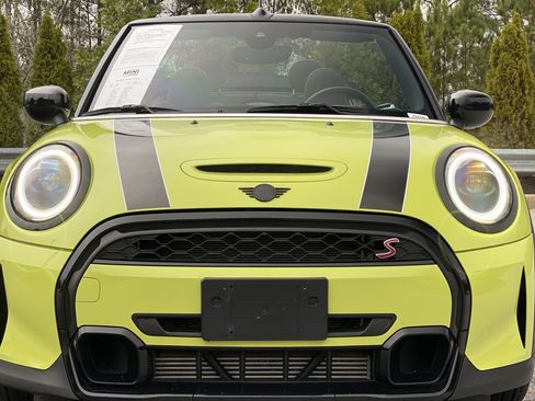 Certified 2024 MINI Cooper S image 18