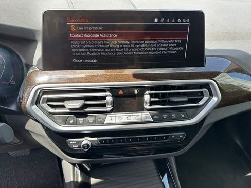 Used 2023 BMW X3 xDrive30i AWD/4WD image 18