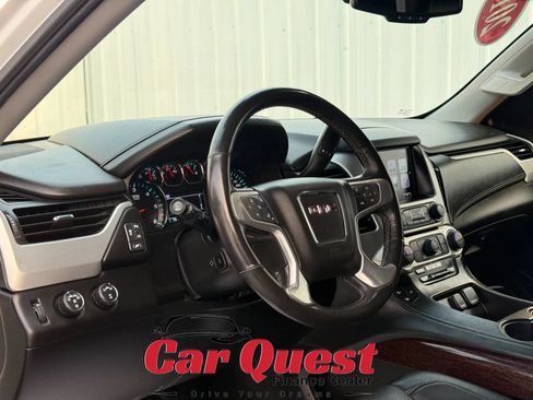 Used 2017 GMC Yukon SLT AWD/4WD image 10