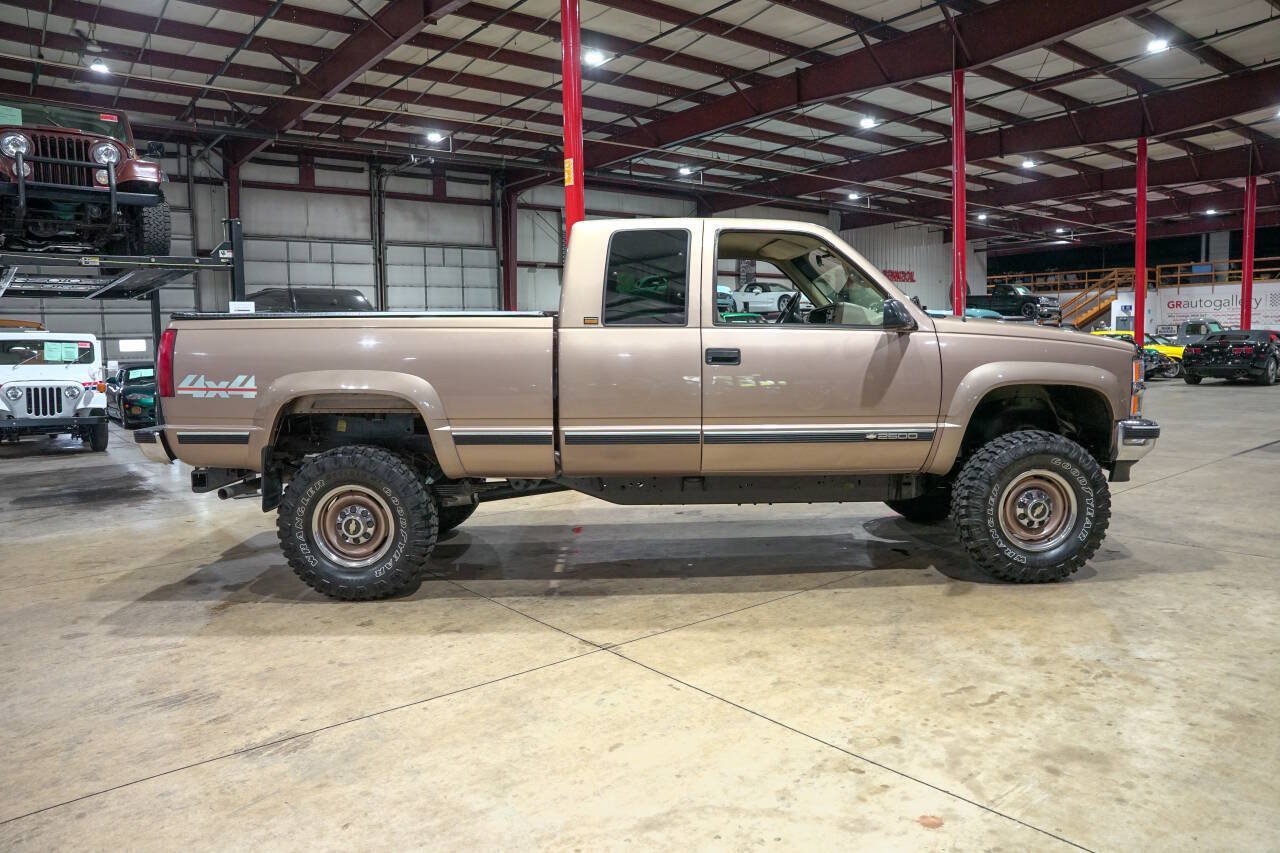 Used 1996 Chevrolet Silverado 2500 4x4 Extended Cab image 10
