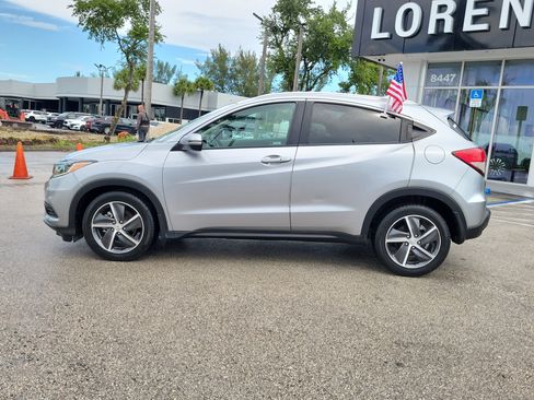 Used 2021 Honda HR-V EX-L image 8