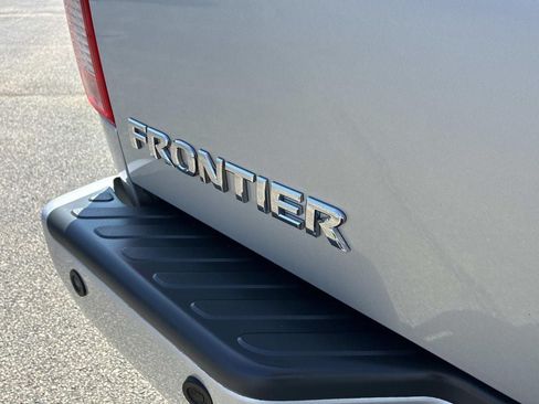 Used 2019 Nissan Frontier PRO-4X AWD/4WD image 12