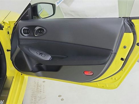 Used 2024 Nissan Z Sport w/ Floor Mat Package RWD image 24