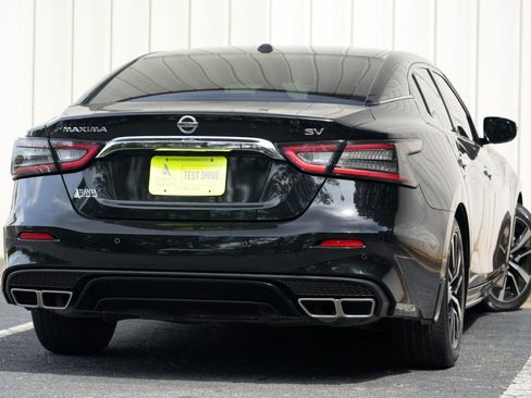 Used 2022 Nissan Maxima SV w/ Floor Mat Group FWD image 4