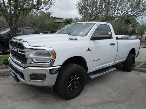 Used 2019 RAM 2500 Tradesman w/ Chrome Appearance Group AWD/4WD image 2
