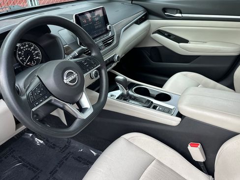 Certified 2023 Nissan Altima 2.5 SV image 10