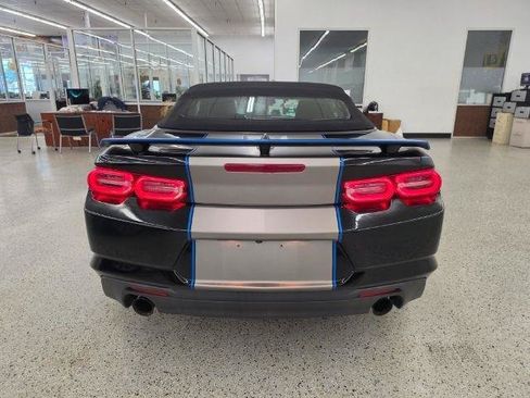 Used 2021 Chevrolet Camaro LT RWD image 6
