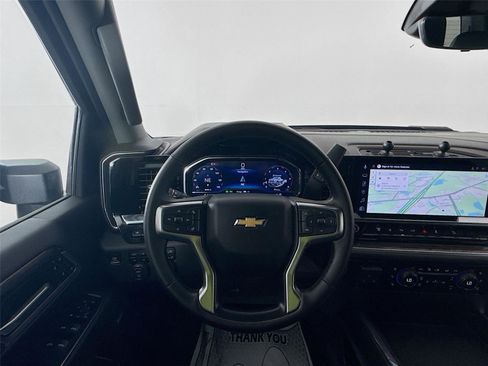 Used 2025 Chevrolet Silverado 2500 LTZ w/ LTZ Convenience Package image 3