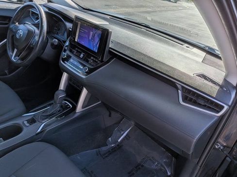 Used 2023 Toyota Corolla Cross LE AWD/4WD image 6