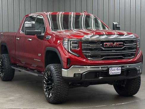 Used 2025 GMC Sierra 1500 SLT AWD/4WD image 7