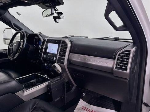 Used 2020 Ford F350 Platinum w/ FX4 Off-Road Package image 30