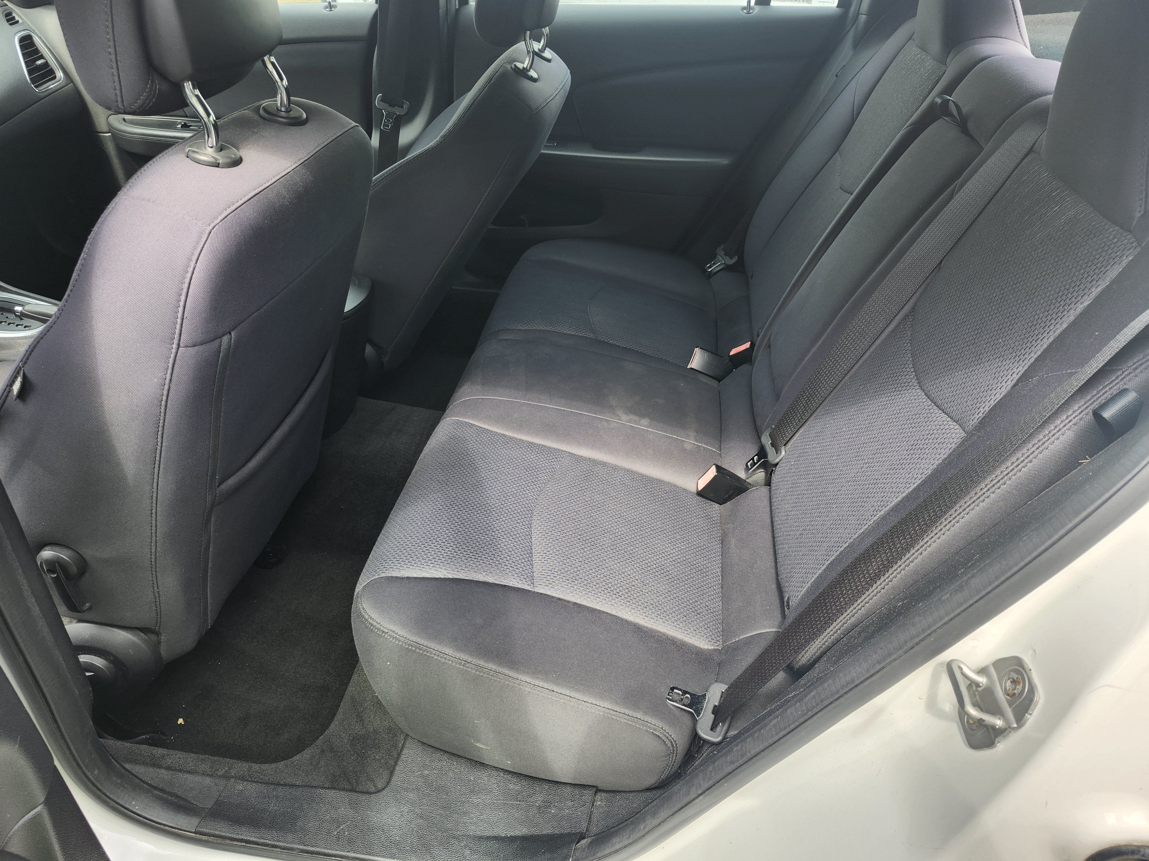 Used 2012 Chrysler 200 LX FWD image 5