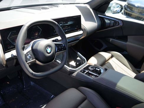 Used 2025 BMW X3 xDrive30i w/ Convenience Package AWD/4WD image 12