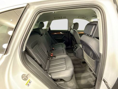 Used 2023 Audi Q5 2.0T Premium image 20