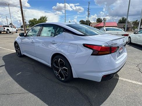 New 2025 Nissan Altima 2.5 SR w/ SR Premium Package image 6