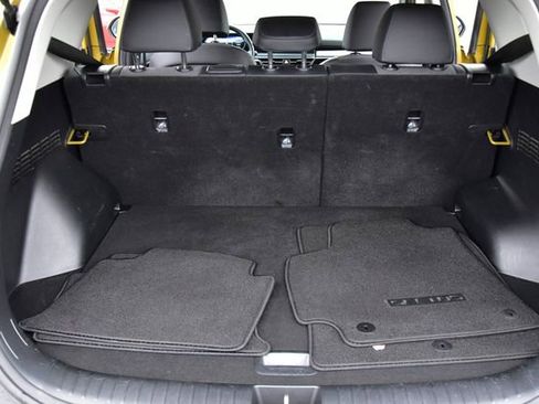 Certified 2024 Kia Seltos S image 32