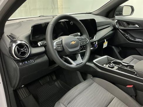 New 2027 Chevrolet Equinox LT w/ Safety and Technology Package AWD/4WD image 10
