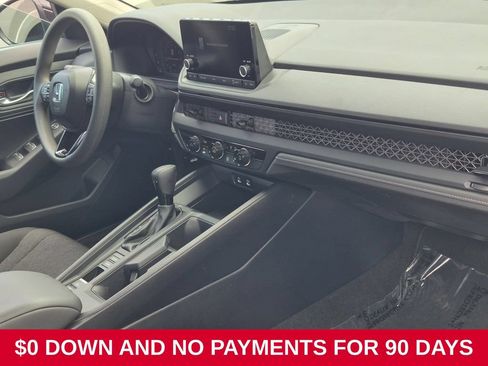 Used 2025 Honda Accord LX image 31