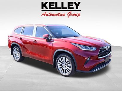 Used 2022 Toyota Highlander Platinum