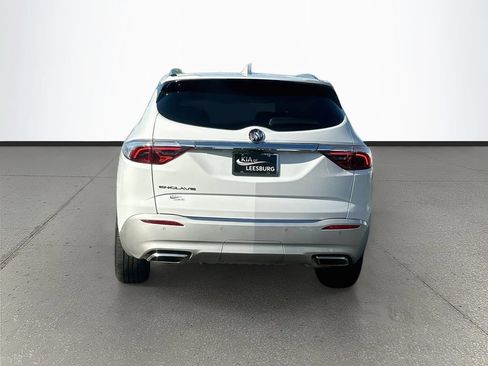 Used 2024 Buick Enclave Essence w/ Technology Package FWD image 6
