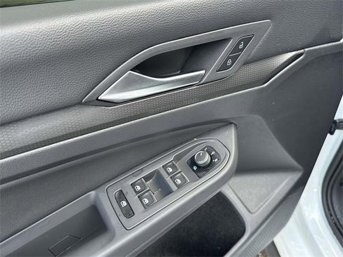 Used 2022 Volkswagen GTI Autobahn image 20