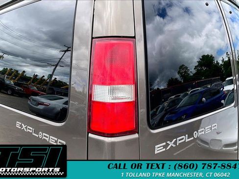 Used 2016 Chevrolet Express 2500 RWD image 29