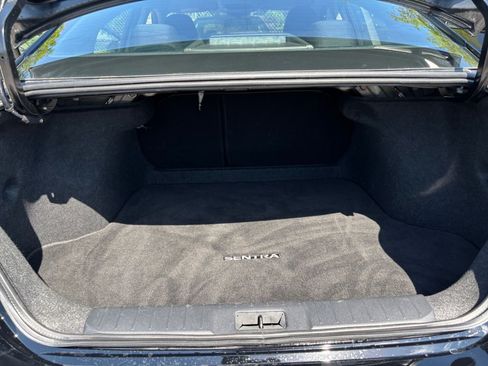 Used 2025 Nissan Sentra SV FWD image 28